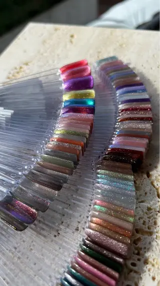 ネイル VIVA NAIL所属・自爪を傷つけない フィルイン3500円のネイルデザイン