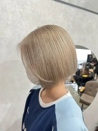 ショート maya レイヤーカットのヘアスタイル