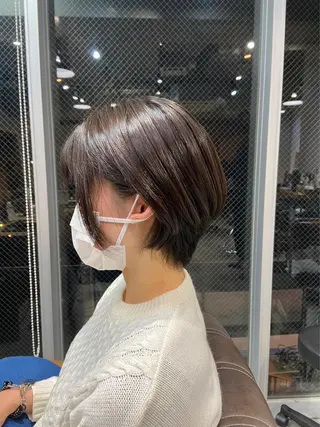 ショート カラー 安岡美咲✂︎ 艶カラー/髪質改善のヘアスタイル