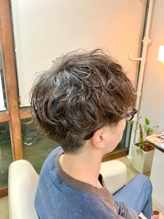 ショート パーマ メンズ メンズサロン アソビ所属・【扱いやすいパーマ】 眞鍋拓己のヘアスタイル