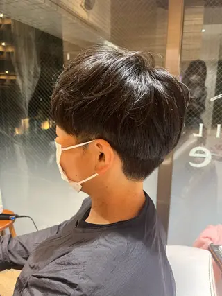 ショート 須藤 百合香のヘアスタイル