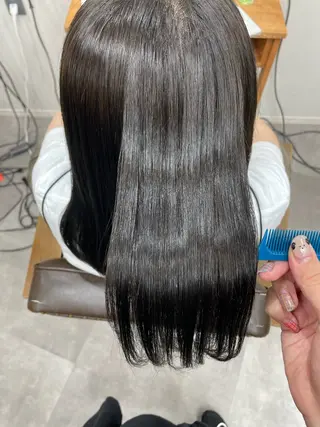 セミロング アライ レンカのヘアスタイル