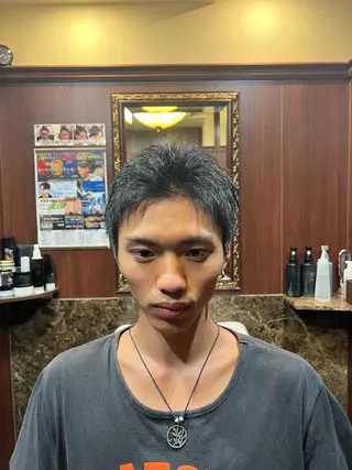 ショート ヒロ銀座バーバーショップ丸の内所属・秋山 琳太のヘアスタイル
