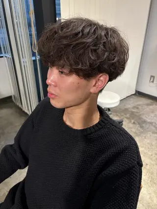 ショート パーマ メンズ become men's hair 名駅店所属・名駅/フェザーパーマ 韓国ヘア/森岡のヘアスタイル