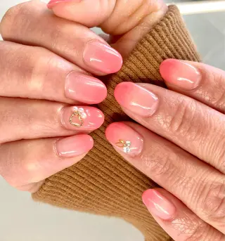 ネイル 大分市都町ネイル NUDGEの眉毛・アイブロウイメージ