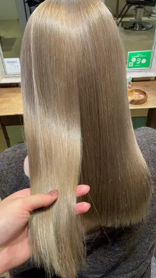 セミロング カラー えんぐちとも／透明感 カラー／博多ボブのヘアスタイル