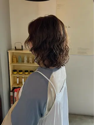 ミディアム パーマ room3小出 奈央子のヘアスタイル