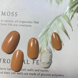 ネイル Trinity ネイリストスタッフのネイルデザイン