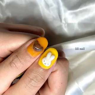 ミディアム pllia beautyのネイルデザイン