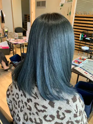 ミディアム カラー 大久保 隆蔵のヘアスタイル
