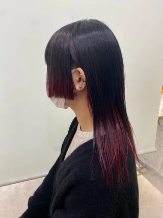 ロング イシザワ ユミのヘアスタイル