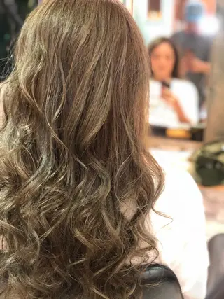 ロング カラー パーマ ヘアアレンジ メンズ キッズ ネイル マツエク・マツパ 一人一人の輝きを 心を込めてのヘアスタイル