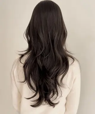 ロング TIECHEL所属・韓国ナチュラル・ ベージュ/落合夏希のヘアスタイル