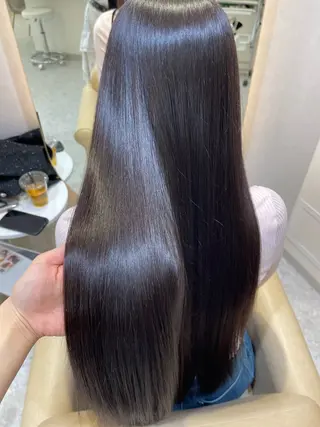 ロング MEI💫銀座 エクステ/艶カラーのヘアスタイル