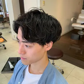 ショート パーマ メンズ 甲斐 司のヘアスタイル