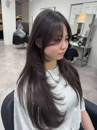 ロング カラー 🎀盛れる顔周り×レ イヤー×透明感/米田のヘアスタイル