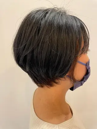 ショート ボブ ホノカのヘアスタイル