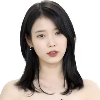 ミディアム 井木 絢香 ✂️ ミディアムカットのヘアスタイル