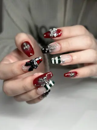 ネイル y kokonaのネイルデザイン