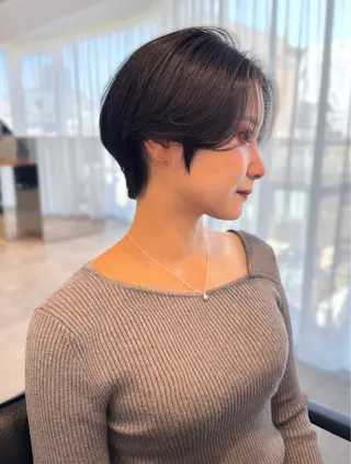 ショート 松村光留 /ショートカットのヘアスタイル