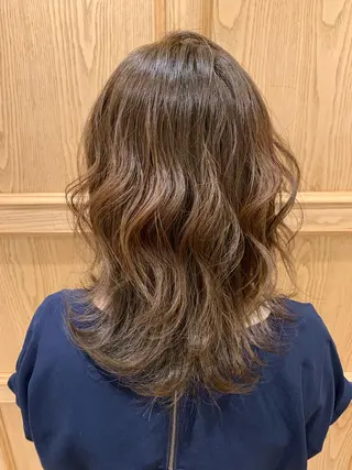 ミディアム D.I.E.V.A hair 池袋東口所属・杉浦千智💗アイドル 大好き美容師💗のヘアスタイル