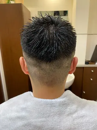 メンズ 銀座マツナガ 八重洲店所属・牧野 優太のヘアスタイル