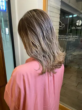 ミディアム カラー ヘアアレンジ 🎗秋山勇 /三宮指名No.1のヘアスタイル