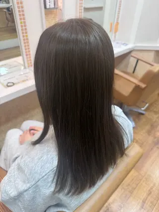 セミロング KAMI-YU所属・森 千明のヘアスタイル