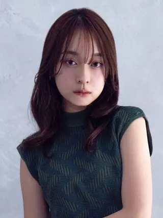 ミディアム 川上 春香のヘアスタイル