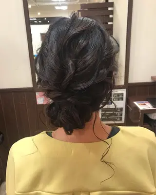 セミロング ヘアアレンジ 林 瑠夏のヘアスタイル