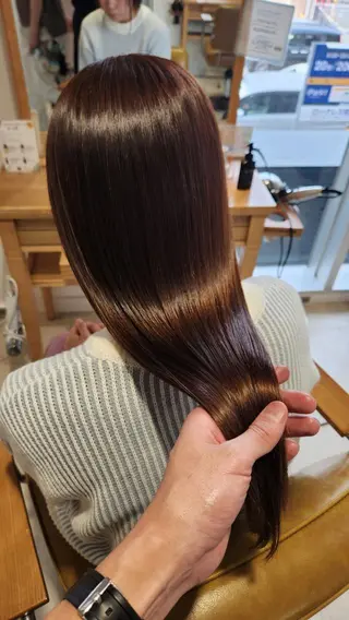 ロング SUZUKI AIRIのヘアスタイル