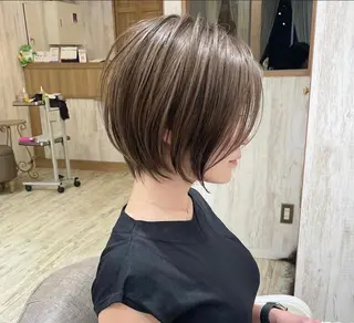 ショート おのだ あやなのヘアスタイル