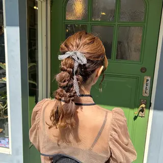 ミディアム ヘアアレンジ BRITS 渡辺 菜々子のヘアスタイル