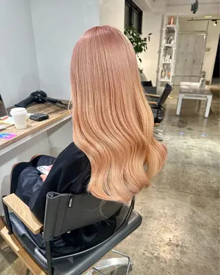 ロング カラー ✨艶ブリーチカラー ✨四ノ宮裕己のヘアスタイル