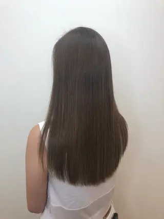 ロング カラー 齋藤 らいのヘアスタイル