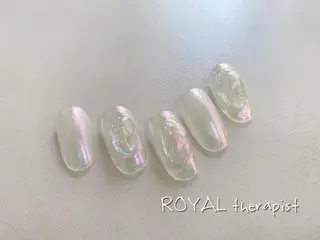 ネイル 【尾下】 ロイヤル•セラピストのネイルデザイン