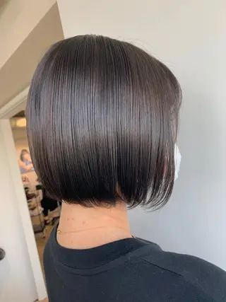 ショート カラー ベージュカラー🤎 鈴木サトミのヘアスタイル