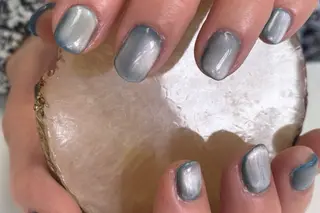 ネイル ママリンド　志村坂上店所属・しみ えんのネイルデザイン