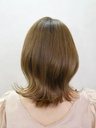 ミディアム カラー 大人レイヤー& 透明感カラー💄のヘアスタイル