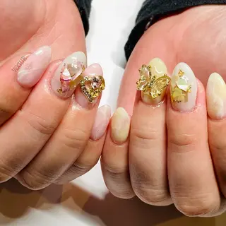 ネイル VOGUE ×SWANのネイルデザイン