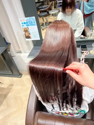 ロング まとまるツヤ髪カット ┆たんげ なるみのヘアスタイル