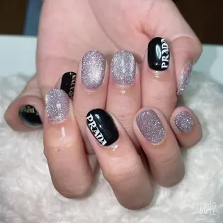 ネイル The Best Beauty受付担当のヘアスタイル