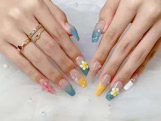 ネイル lucky nail 歌舞伎町のネイルデザイン