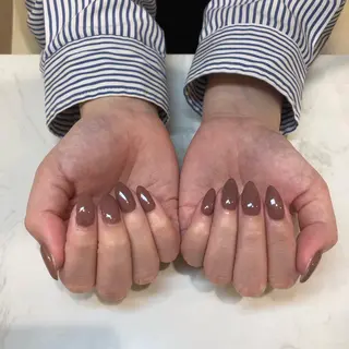 ネイル Raviy  新宿店所属・わたなべ あやかのネイルデザイン