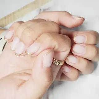 ネイル ネイルサロンベルティ .ひとみのネイルデザイン