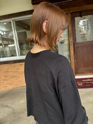 ショート カラー grand juteのヘアスタイル