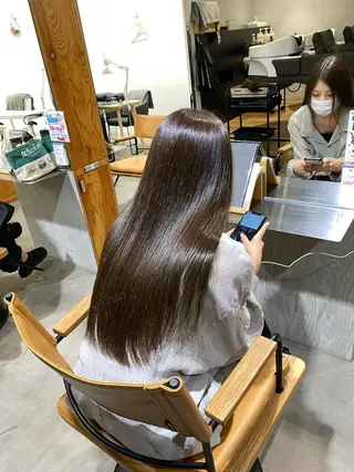 ロング カラー 透明感カラー 天羅のヘアスタイル