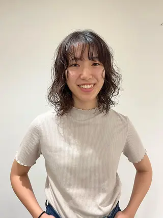 ミディアム パーマ メンズハイトーン/栄 /イトウタケルのヘアスタイル