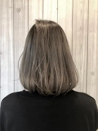 ミディアム カラー 三川 洋樹のヘアスタイル