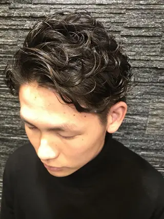 ショート パーマ メンズ ヒロ銀座 新橋日比谷口所属・ギンザ ヒロのヘアスタイル
